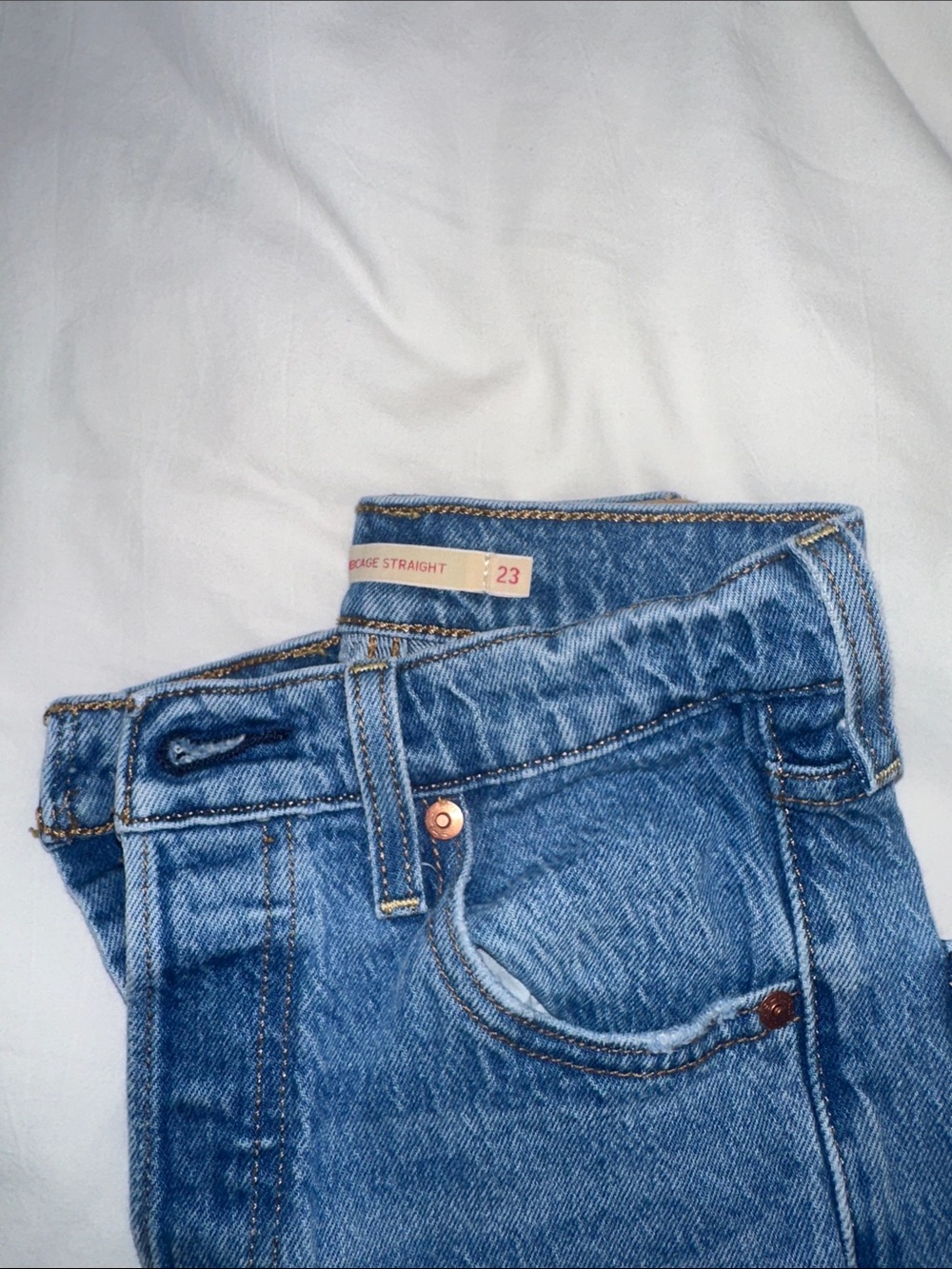 Levi's Straight Leg Women's Jeans in Blue Denim